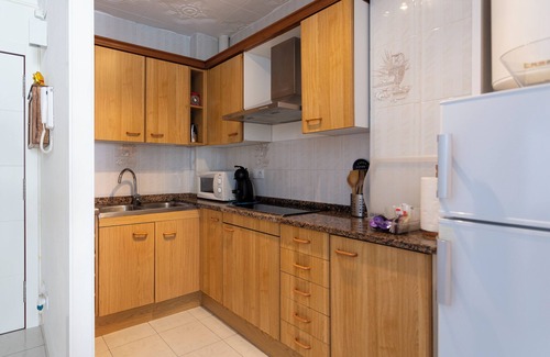 Blanes Apartment | Holiday Apartment near the Beach with Pool, Wi-Fi, Garden & Terrace