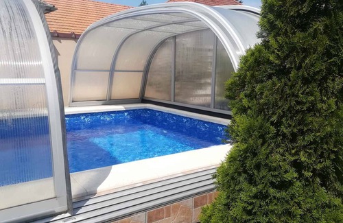 Siofok Apartment | Holiday apartment near the center with pool