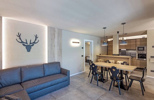 Livigno Apartment | Holiday Apartment 'Nido' with Mountain View, Terrace & Wi-Fi