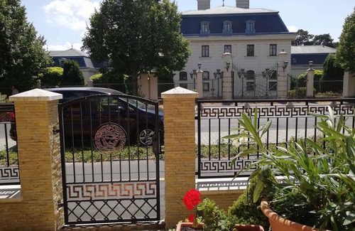 Keszthely Apartment | Holiday apartment opposite the castle Festetics