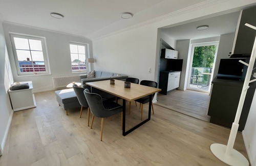 Altefaehr Apartment | Holiday Apartment 'Panoramablick' with Sea View, Balcony and Wi-Fi