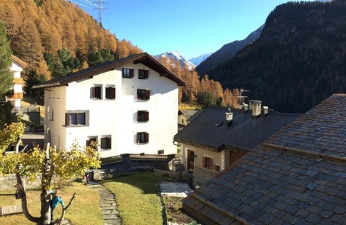 Pontresina Apartment | Holiday apartment Pontresina for 1 - 6 persons with 3 bedrooms - Holiday apartment