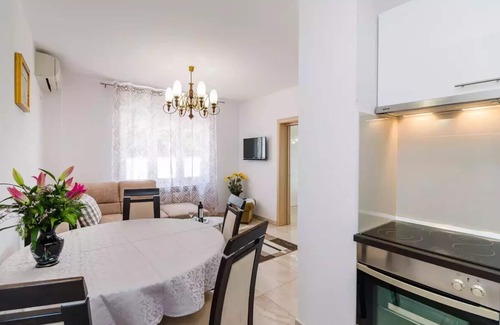 Povile Apartment | Holiday apartment Povile for 2 - 8 persons with 3 bedrooms - Holiday apartment