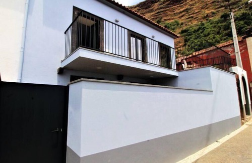 Jardim do Mar Apartment | Holiday apartment Jardim do Mar for 1 - 2 persons - Twin house
