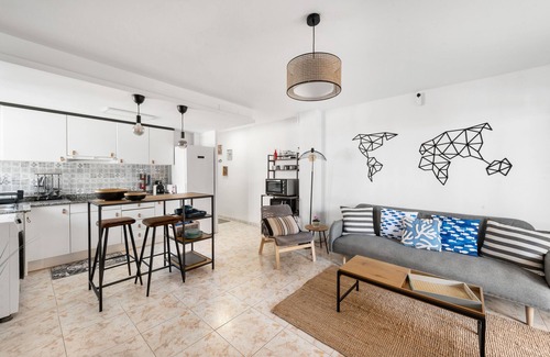 El Grau de Moncofa Apartment | Holiday Apartment 'Rincón Exquisito Junto Al Mar' close to the Beach with Private Jacuzzi & Wi-Fi