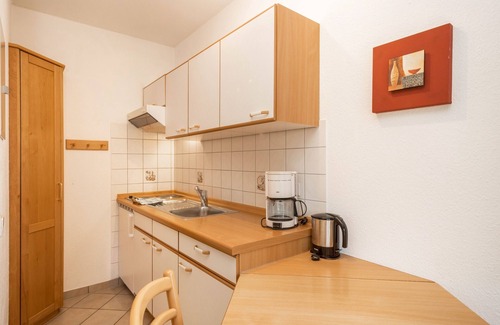 Owingen Apartment | Holiday Apartment "Risthof 2" with Shared Garden, Sauna and Playground