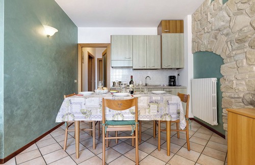 Oldesio Apartment | Holiday Apartment 'Rustico Spagnol 3' with Lake View, Pool & Wi-Fi