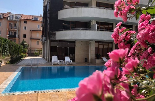 Chaika Apartment | Holiday apartment Sonnenstrand for 1 - 4 persons - Holiday apartment