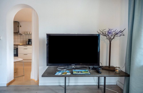 Rosshaupten Apartment | Holiday Apartment 'Silvia' with Mountain View, Shared Garden and Wi-Fi