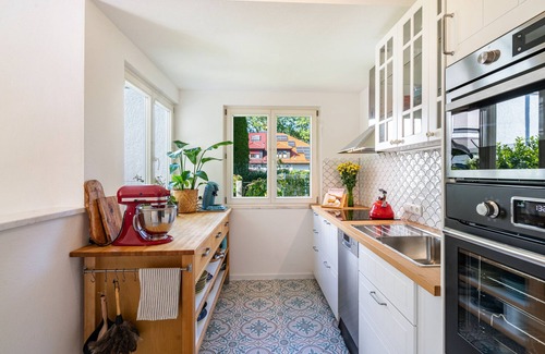 Furstenfeldbruck District Apartment | Holiday Apartment 'Sam's Homestay' with Terrace, Garden & Wi-Fi