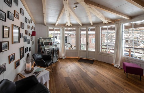 Seelisberg Apartment | Holiday apartment Seelisberg for 1 - 12 persons with 8 bedrooms - Historical building