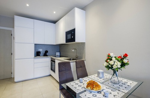 Gambetta Apartment | Holiday Apartment "Sea View" near Beach with Balcony & Wi-Fi