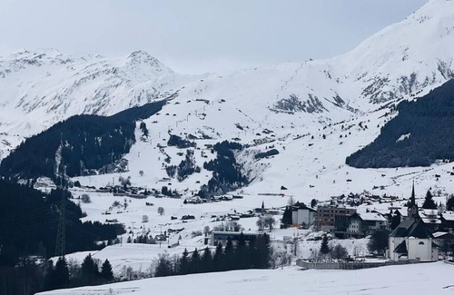 Sedrun Apartment | Holiday apartment Sedrun for 2 - 6 persons with 3 bedrooms - Holiday apartment
