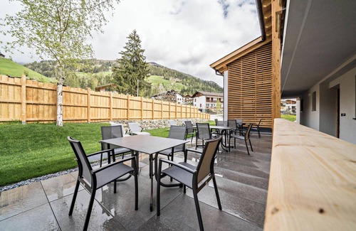 Pracupola Apartment | Holiday Apartment "Seebrunn - Riemerbergl Alm" with Wide View, Wi-Fi and Terrace