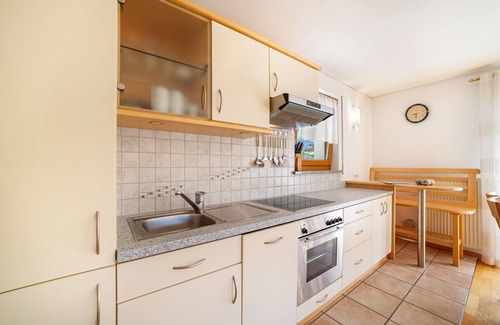 Saltusio Apartment | Holiday Apartment "Sonnegg" with Mountain View, Balcony & Wi-Fi