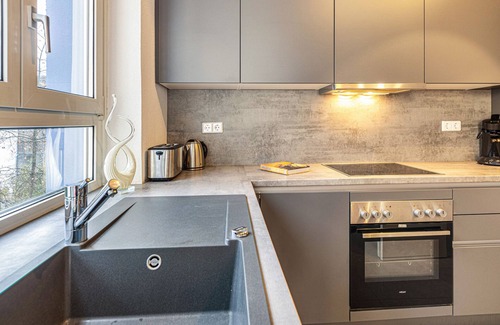 Altstadt Apartment | Holiday Apartment 'Stachel B' with Private Balcony & Wi-Fi