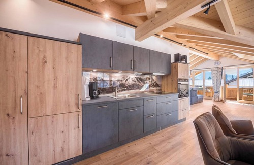 Farchant Apartment | Holiday Apartment "Susi" in a New Building with View of the Zugspitze, 2 Balconies & Wi-Fi