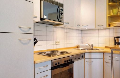 Oberhof Apartment | Holiday Apartment Tannenblick 7-1 with Shared Garden, Balcony and Wi-Fi