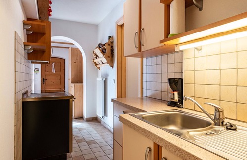 Sarentino Apartment | Holiday Apartment "Thomasegg Hof Birke" with Mountain View, Shared Terrace & Wi-Fi