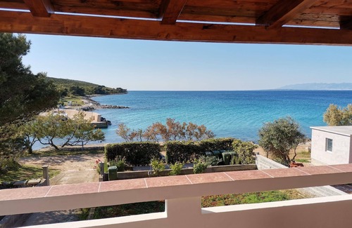 Susica Apartment | Holiday apartment Ugljan (Ort) for 2 - 6 persons with 2 bedrooms - Row house