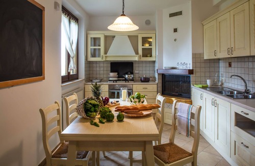 Corinaldo Apartment | Holiday Apartment Villa Il Gelso - Girasole Apartment