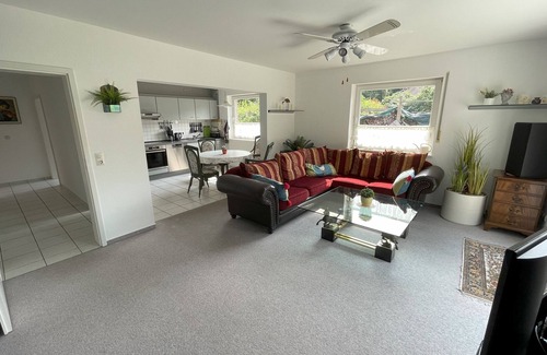Ehestorf Apartment | Holiday Apartment Wald-Ferienwohnung Hamburg 2 with Terrace & Wi-Fi