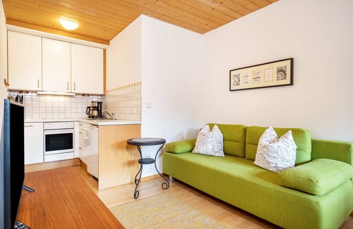 Fontanella Apartment | Holiday Apartment "Wesseling" with Mountain View, Private Terrace & Wi-Fi