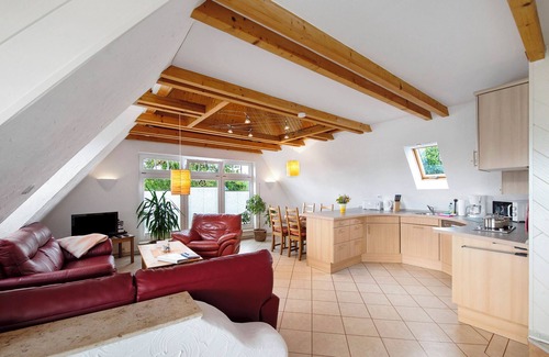 Biestow Apartment | Holiday Apartment 'Wellness Ferienwohnung Müller' with Private Terrace, Private Garden and Wi-Fi