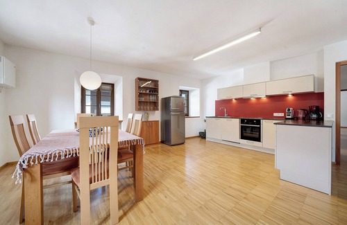 Laces Apartment | Holiday Apartment 'Wielander B West' with Mountain View, Shared Garden and Wi-Fi