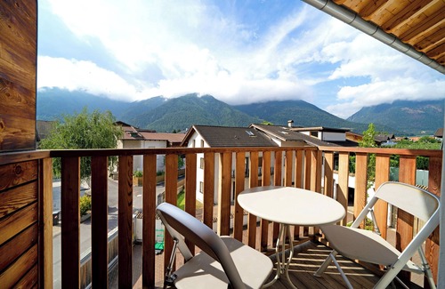 Laces Apartment | Holiday Apartment 'Wielander B West' with Mountain View, Shared Garden and Wi-Fi