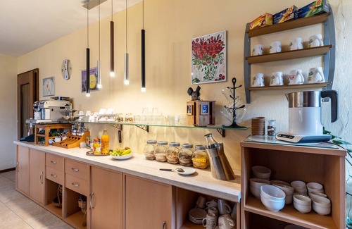 Ettenheim Apartment | Holiday Apartment with Balcony and Wi-Fi