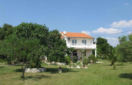 Suha Punta Apartment | Holiday apartment with air conditioning