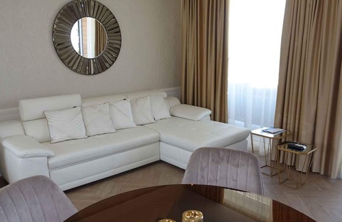 Siofok-Szabadifurdo Apartment | Holiday apartment with a view and a huge terrace