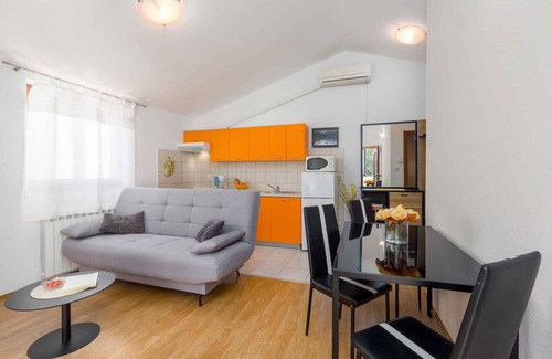 Dracevac Apartment | Holiday apartment with air conditioning and WLAN