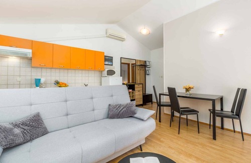 Dracevac Apartment | Holiday apartment with air conditioning and WLAN