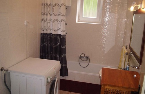 Opric Apartment | Holiday apartment with air conditioning and barbecue