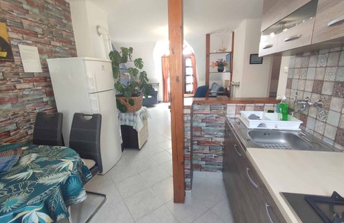 Fonyod Apartment | Holiday apartment with balcony, WiFi and air conditioning