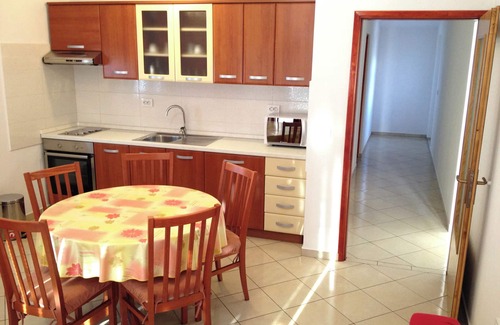 Rtina Apartment | Holiday apartment with air conditioning and sea view