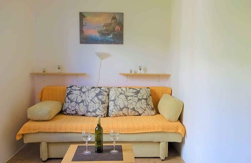 Ribarica Apartment | Holiday apartment with air conditioning