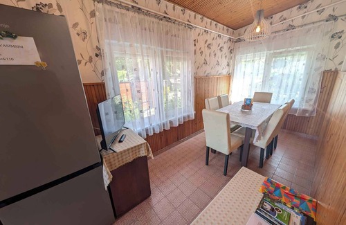 Zamardi Apartment | Holiday apartment with barbecue and air conditioning