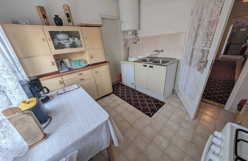 Zamardi Apartment | Holiday apartment with barbecue and air conditioning