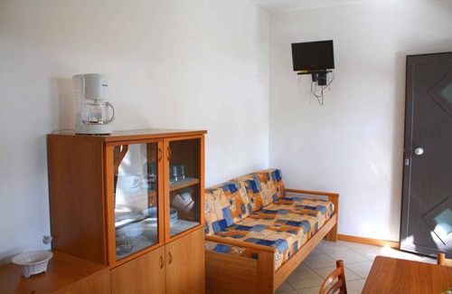 Lignano Sabbiadoro Apartment | Holiday apartment with terrace and air conditioning on the ground floor