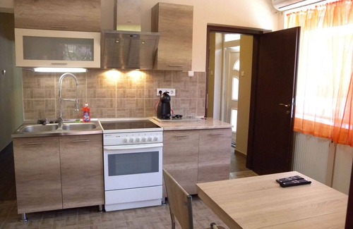 Siofok-Sosto Apartment | Holiday apartment with pool, air conditioning and washing machine
