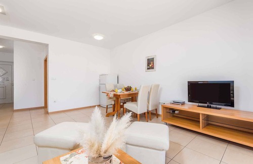 Banjol Apartment | Holiday apartment with pool*