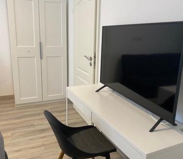 Katernberg Apartment | Holiday Apartments - Free Parking - WiFi - Kitchen