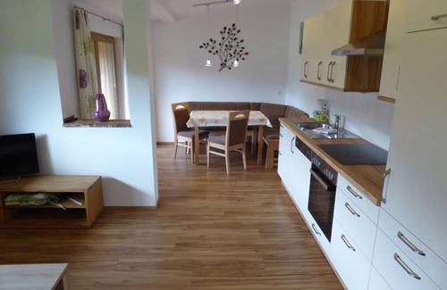Oberwang Apartment | Holiday meadow green - Ferienhof Mayrhofer