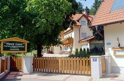 Puchberg Am Schneeberg Apartment | Holiday apartment *Haus Lenz* 70m²