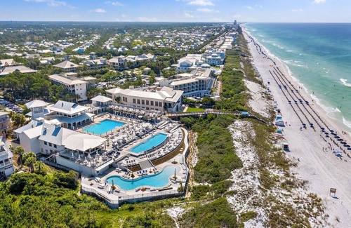 Gulf District Condo | Holiday Availability! Beachside #19 - Beachfront - Steps from Beach Club! Balcony Views! 3 Bikes!