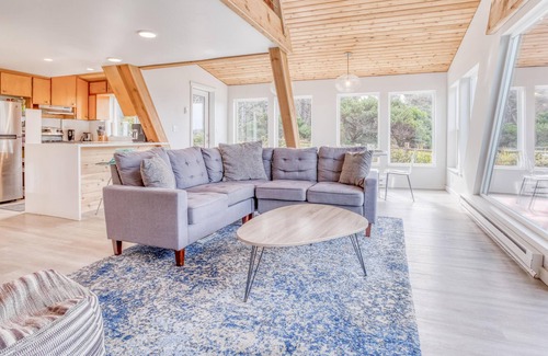 South Beach House | Holiday Beach House