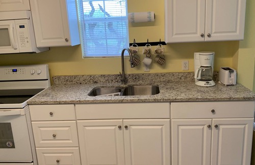 Rockport House | Holiday Beach - Quiet Country House, Oaks, WiFi